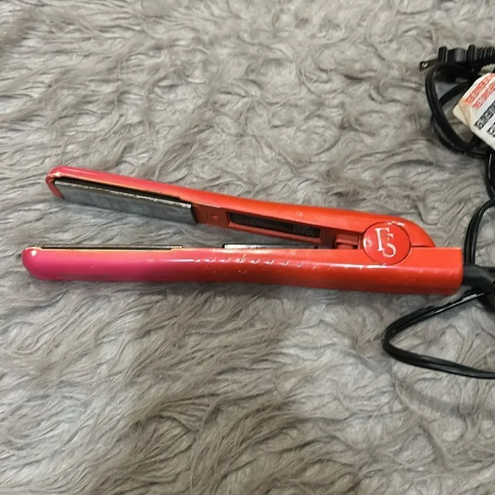 For styler women’s pink and orange ombré‎ flat iron